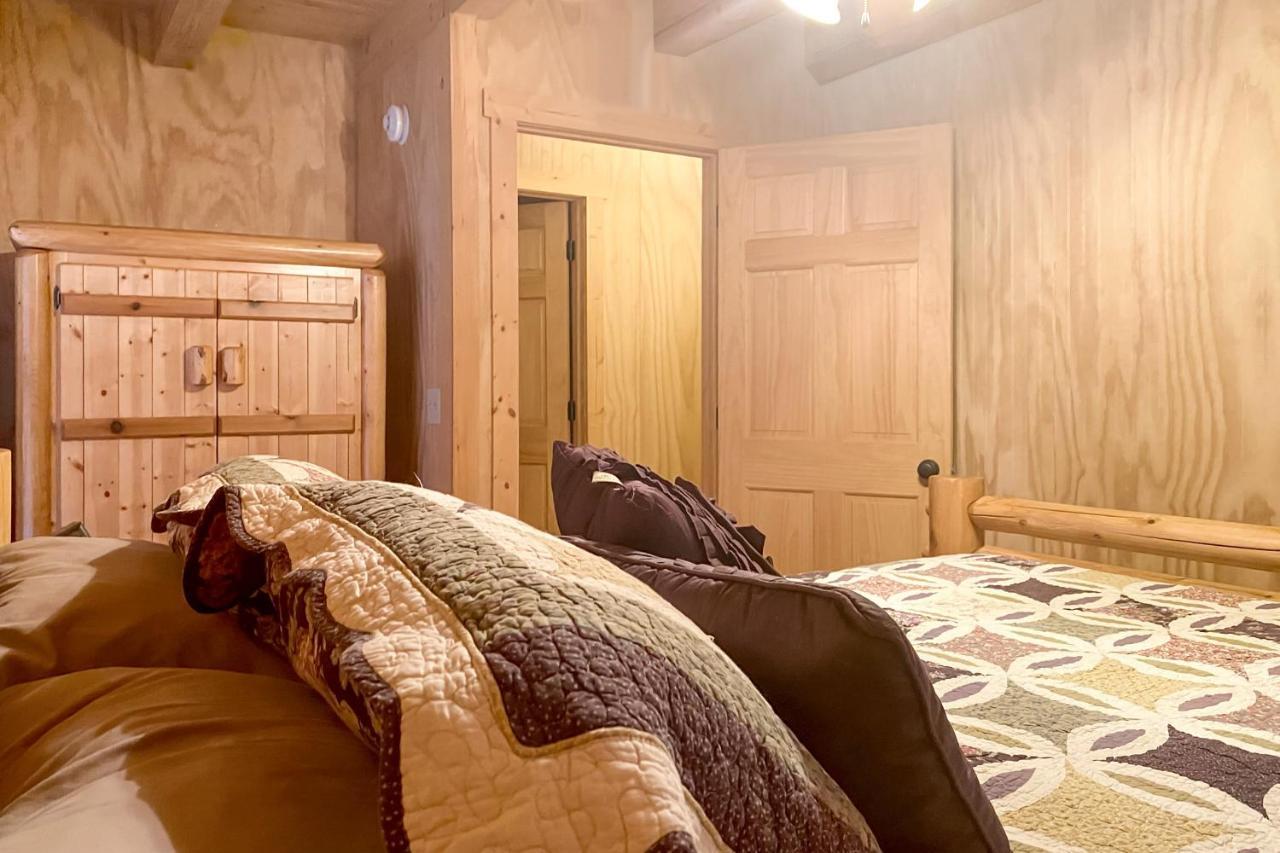 Hotel Falls Of Rough Ky Route 110 エクステリア 写真